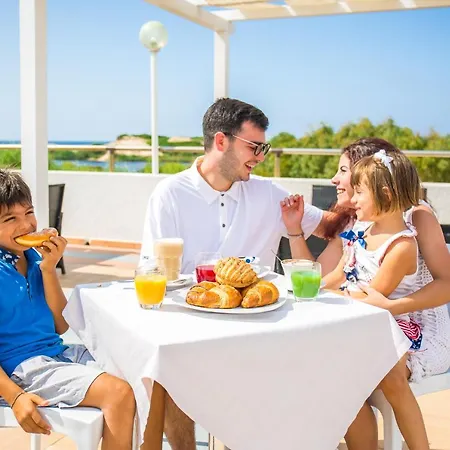 Village & La Foce فاليدوريا