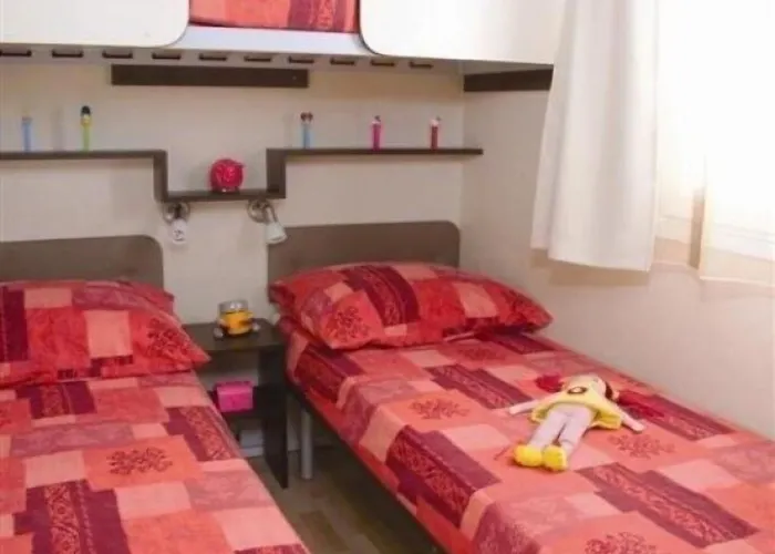 Camping Village & La Foce 3*